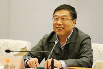 市人大理论研究会召开理事大会 杜德印讲话