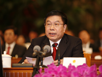 杜德印主持市十三届人大二次会议闭幕式