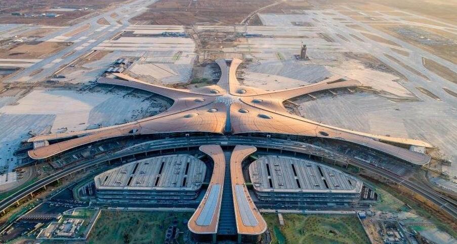 北京大兴国际机场开展真机试飞