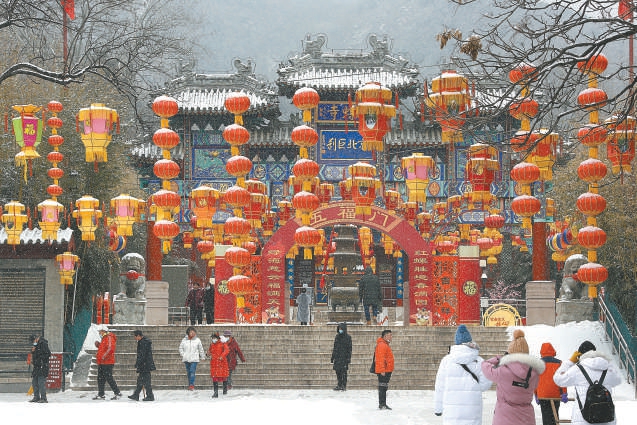 雪中红螺寺