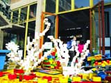 小“乐高”表达大创意 200大人孩子“一砖一瓦建北京”