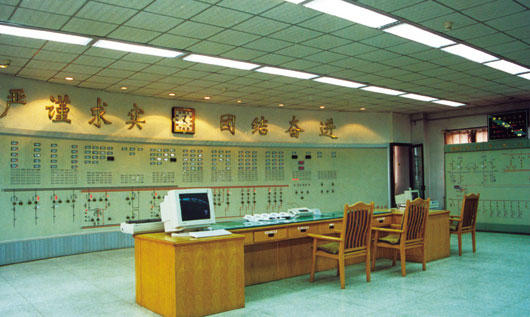 1985年建成由山西大同至北京房山的500千伏输电线路