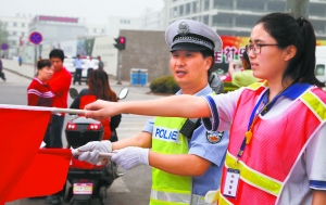 今天我来&ldquo;当警察&rdquo;