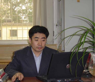 赵久然